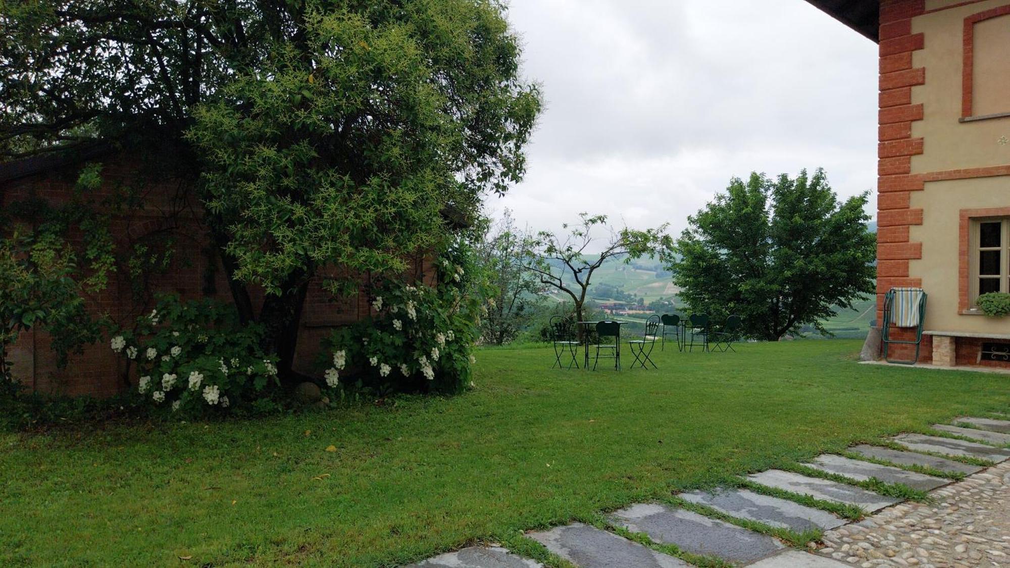 Tenuta Montanello B&B Castiglione Falletto Zewnętrze zdjęcie