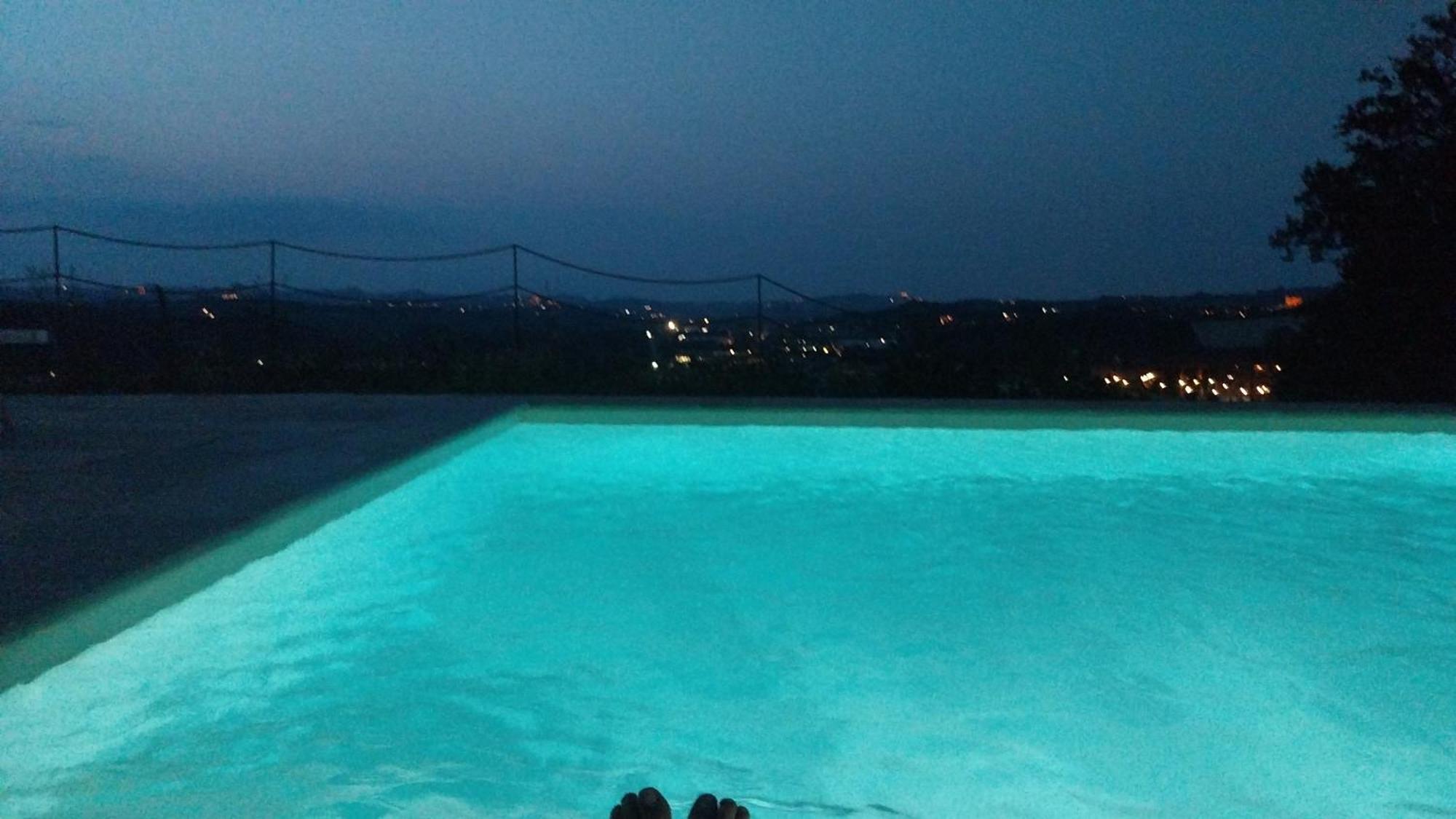 Tenuta Montanello B&B Castiglione Falletto Zewnętrze zdjęcie