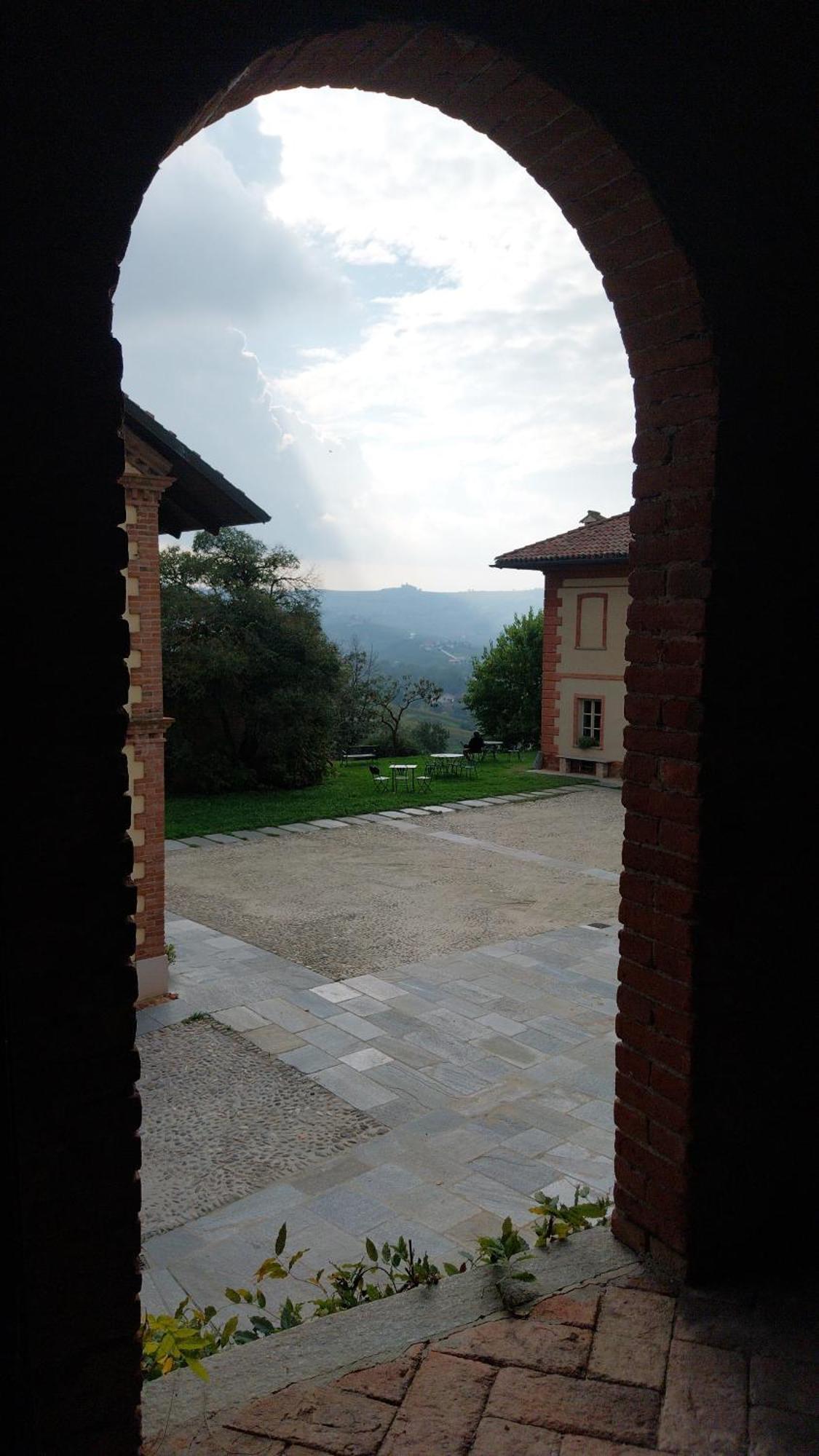 Tenuta Montanello B&B Castiglione Falletto Zewnętrze zdjęcie