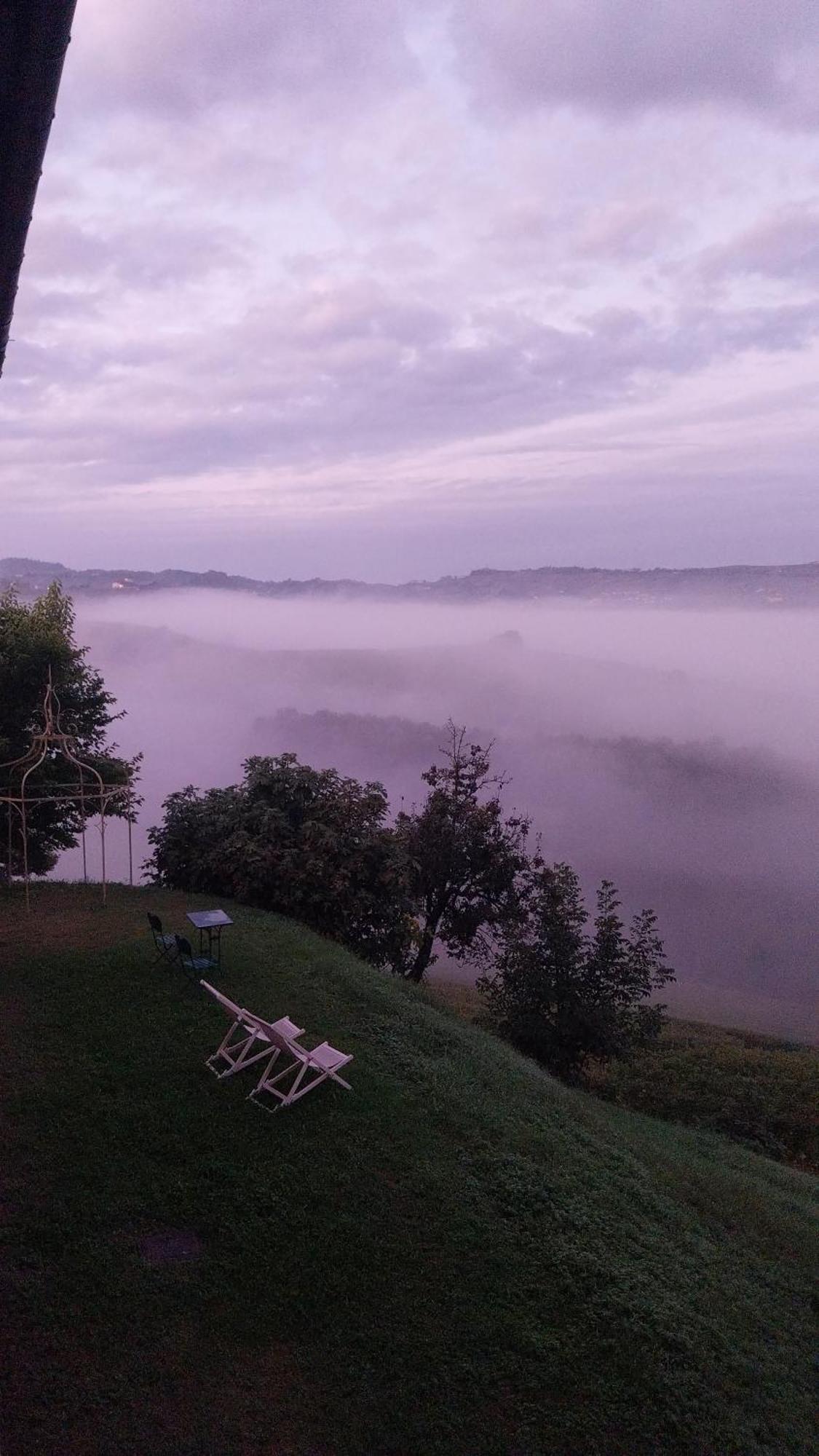 Tenuta Montanello B&B Castiglione Falletto Zewnętrze zdjęcie